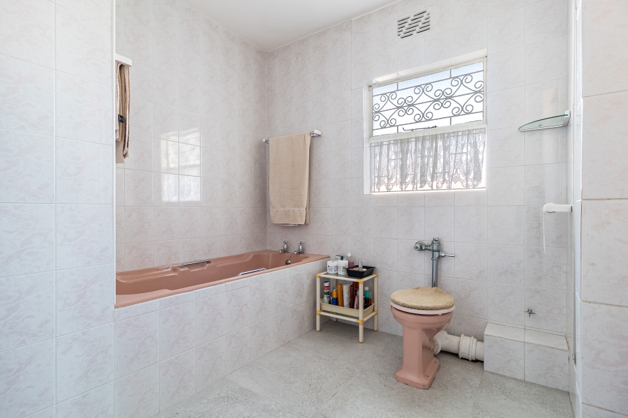 To Let 2 Bedroom Property for Rent in Sea Point Western Cape